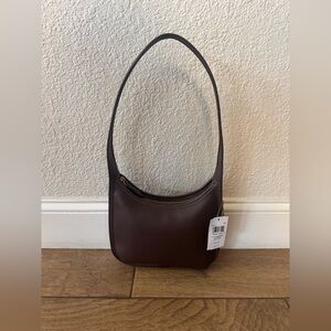 NWT Coach curve zip shoulder bag in Maple